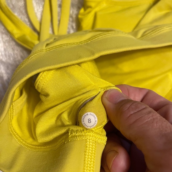 Lululemon sports bra - Picture 4 of 4